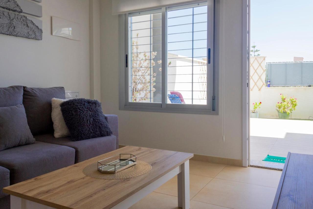Bungalow Pink Garden Orihuela Exterior foto